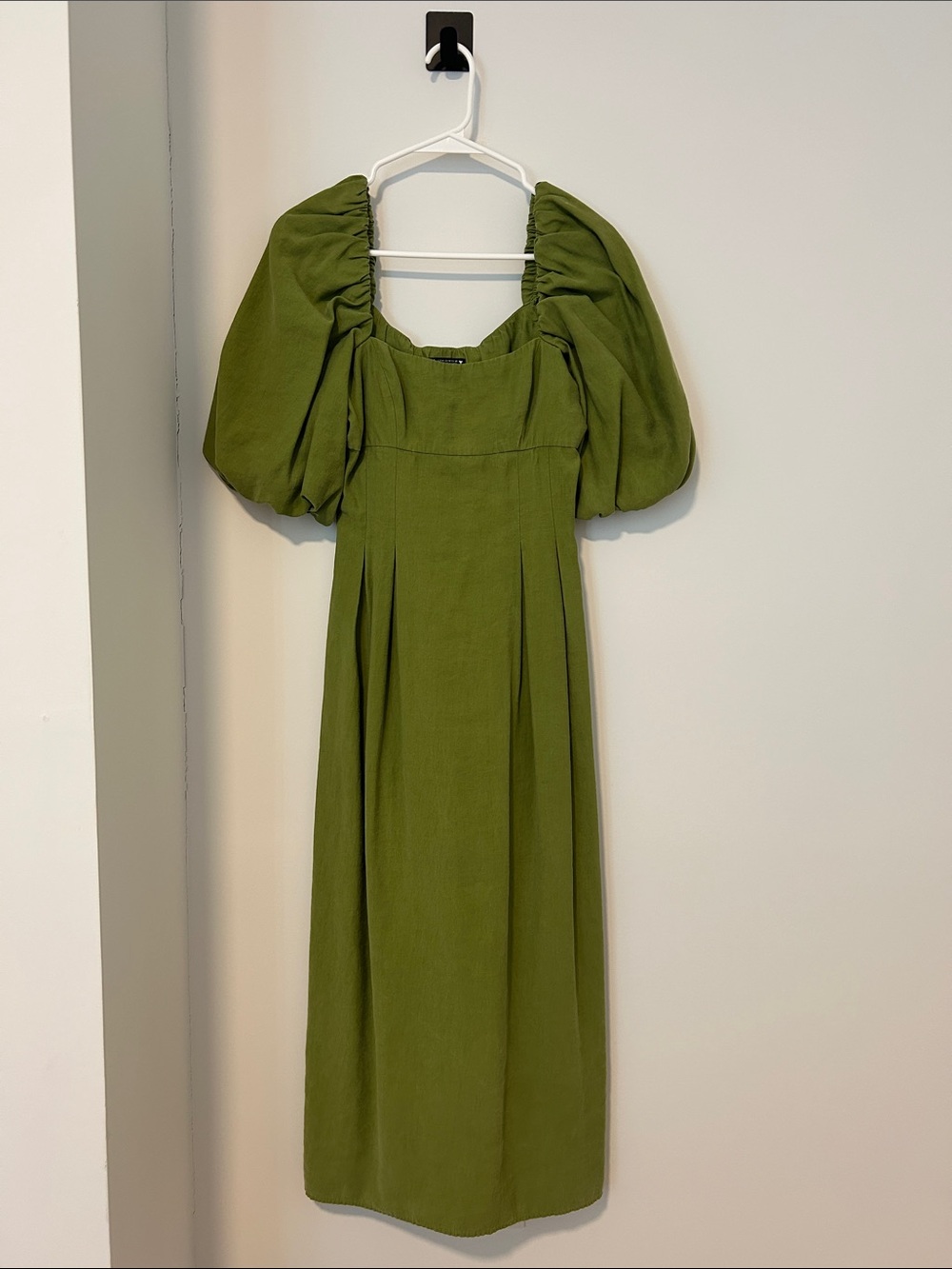 Zara Olive Green Puff-Sleeve Long Dress